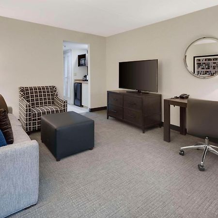 Embassy Suites By Hilton Detroit Troy Auburn Hills Eksteriør bilde