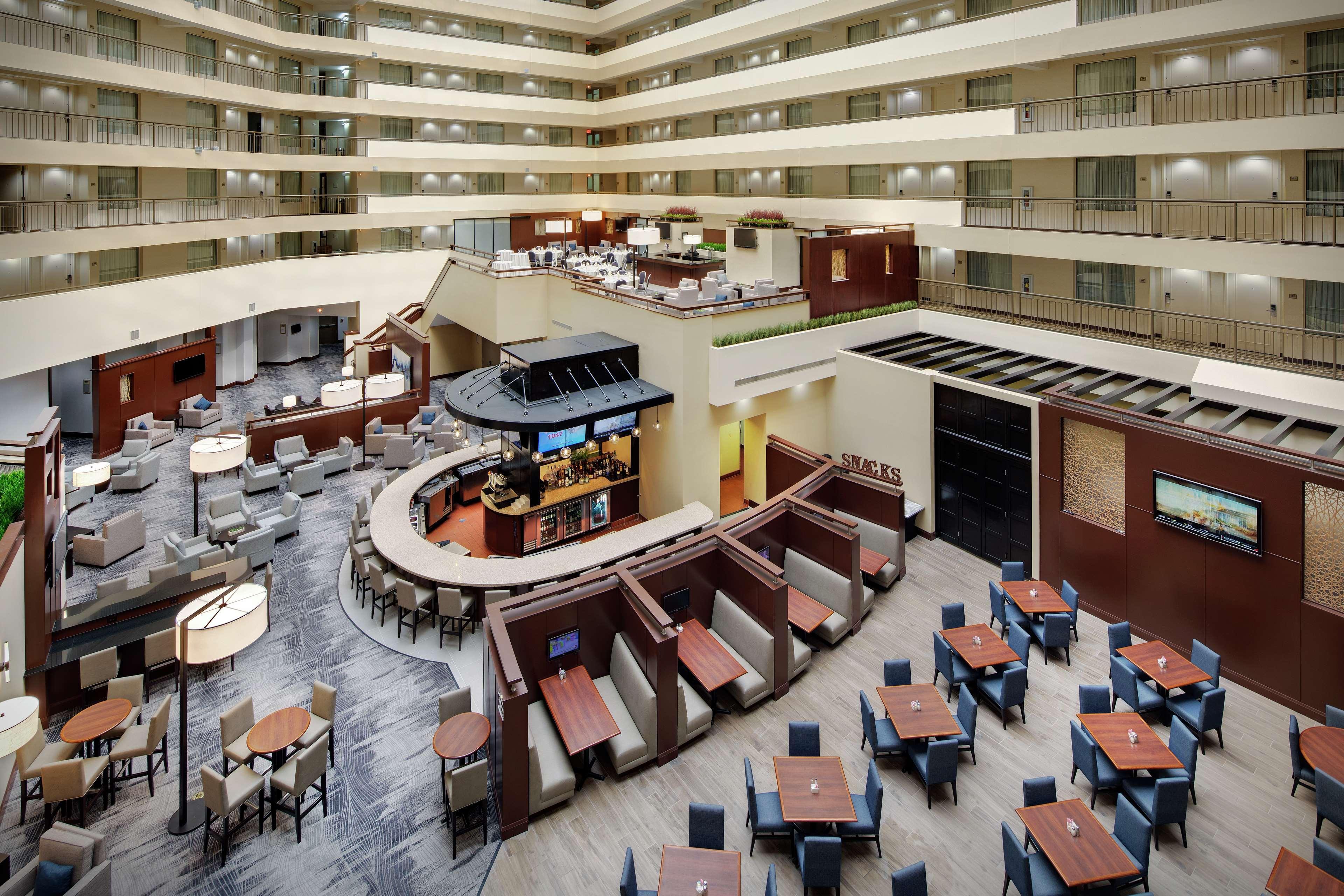 Embassy Suites By Hilton Detroit Troy Auburn Hills Eksteriør bilde