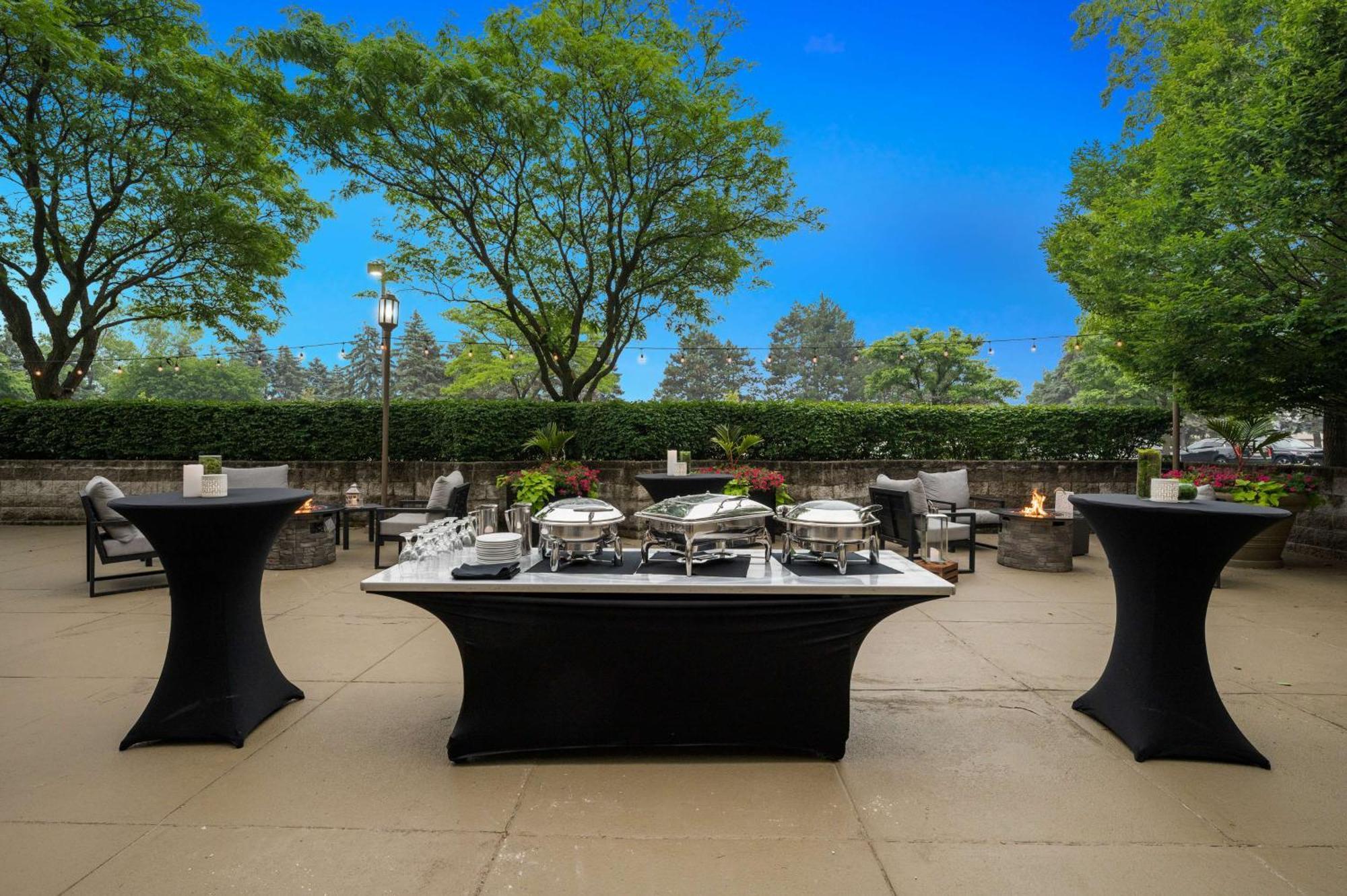 Embassy Suites By Hilton Detroit Troy Auburn Hills Eksteriør bilde