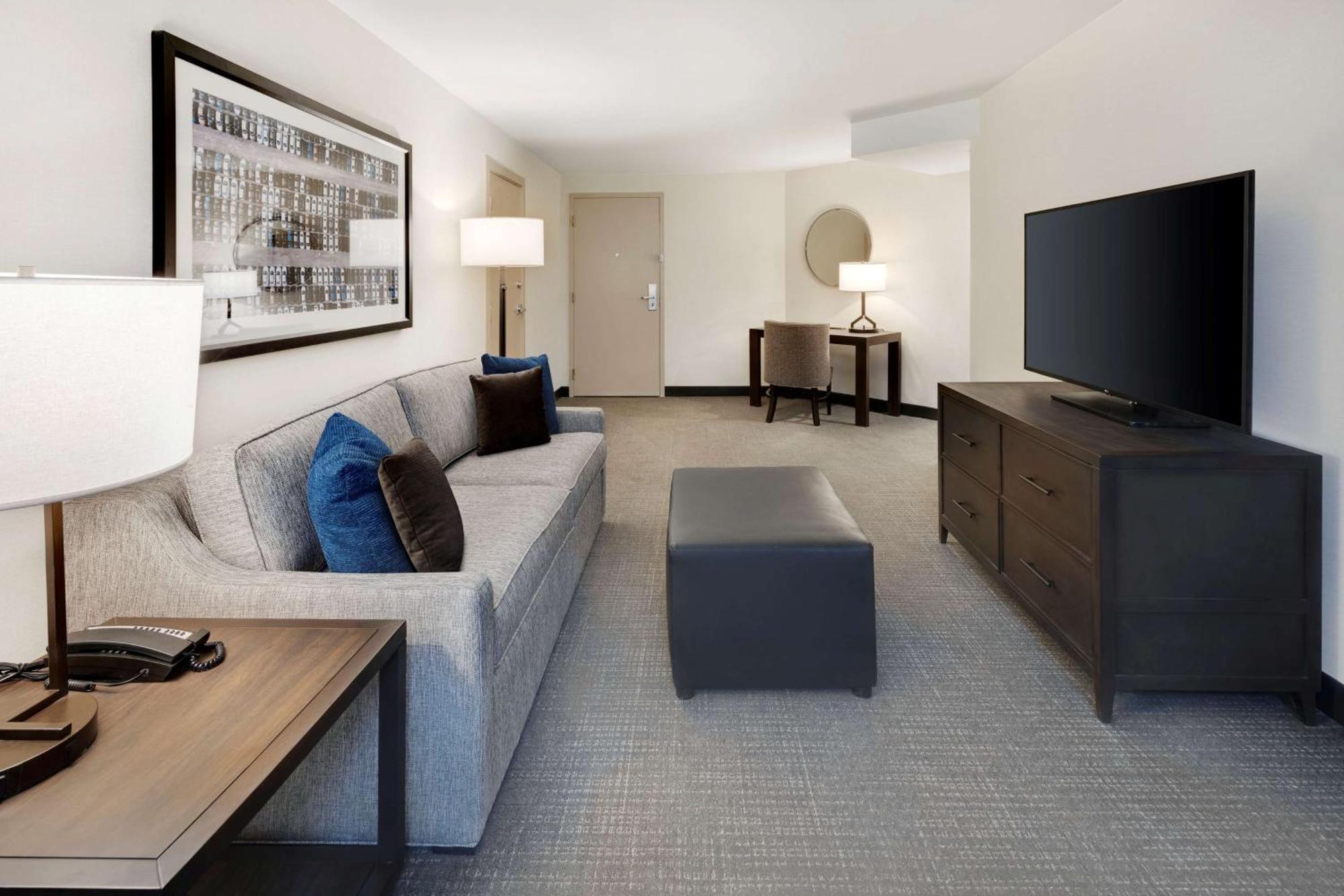 Embassy Suites By Hilton Detroit Troy Auburn Hills Eksteriør bilde