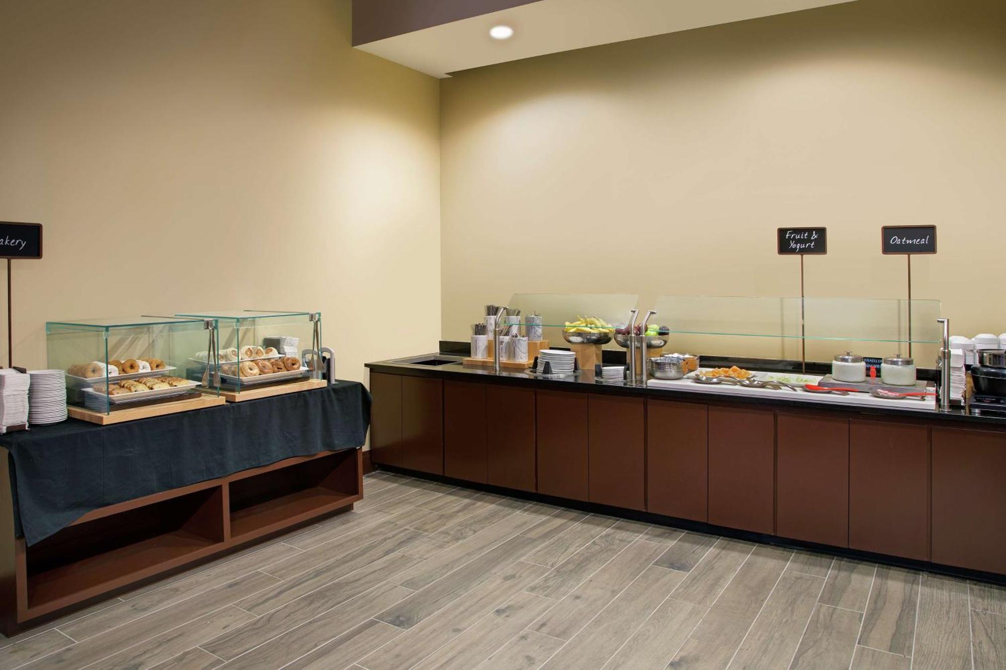 Embassy Suites By Hilton Detroit Troy Auburn Hills Eksteriør bilde