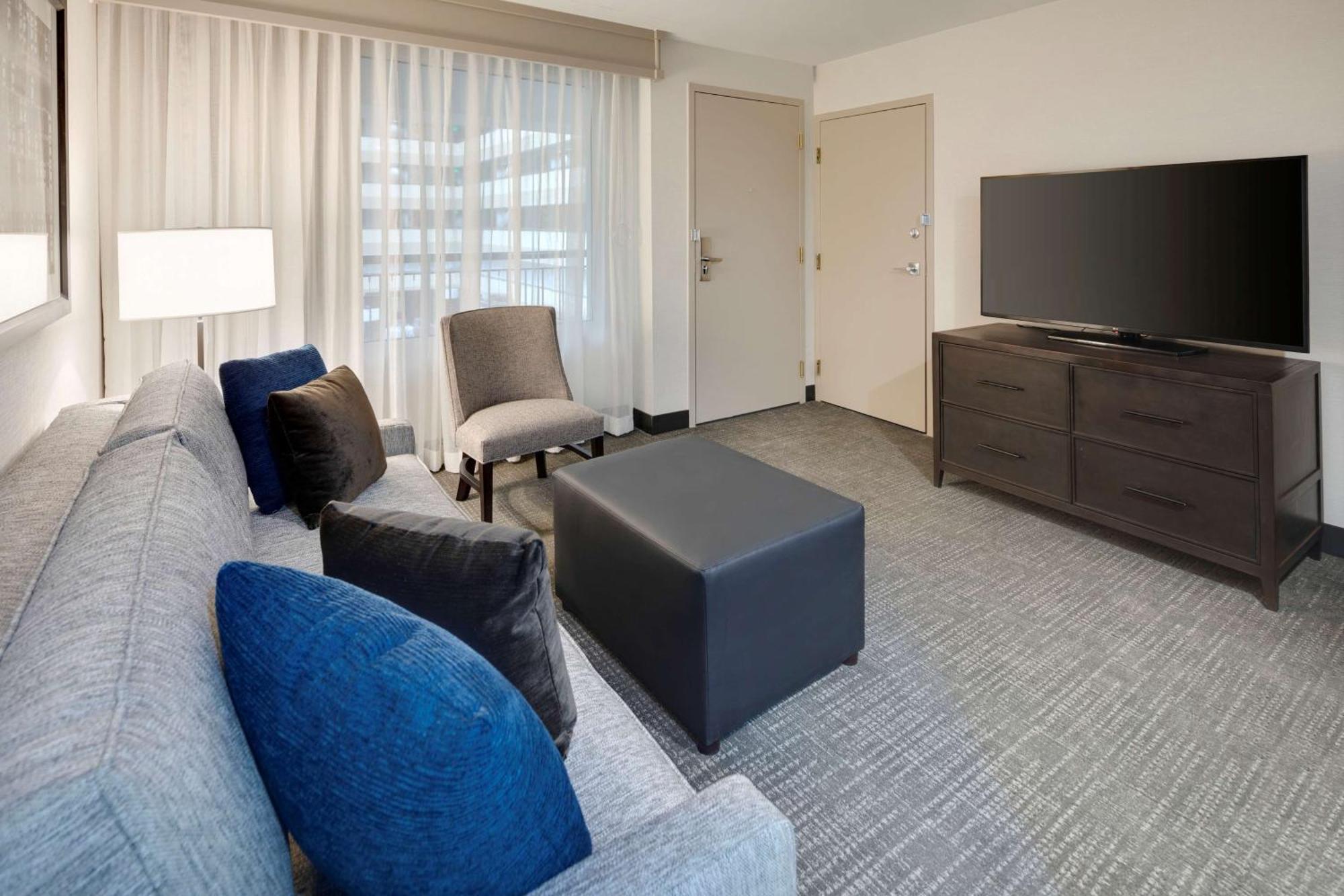 Embassy Suites By Hilton Detroit Troy Auburn Hills Eksteriør bilde