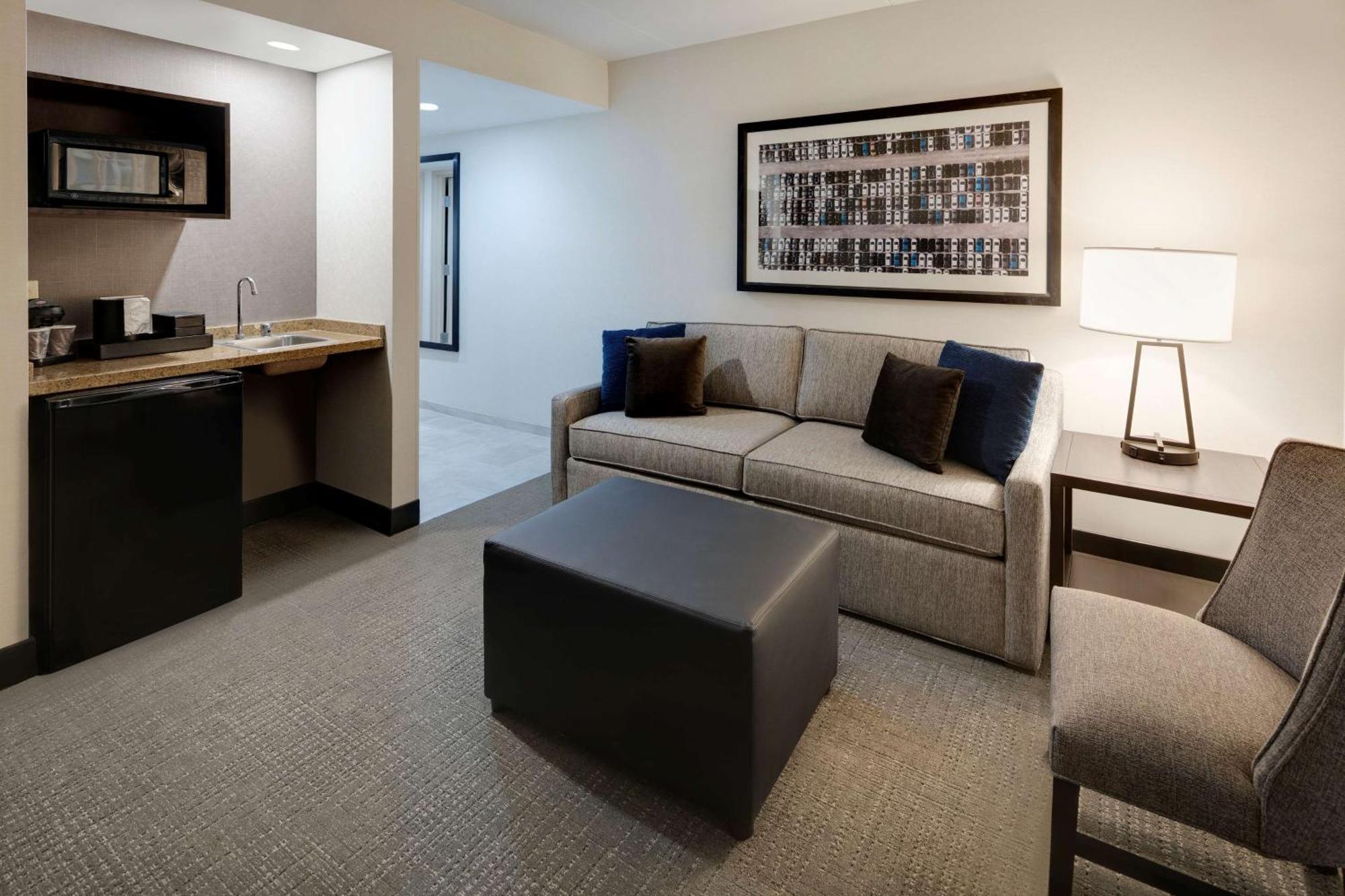 Embassy Suites By Hilton Detroit Troy Auburn Hills Eksteriør bilde