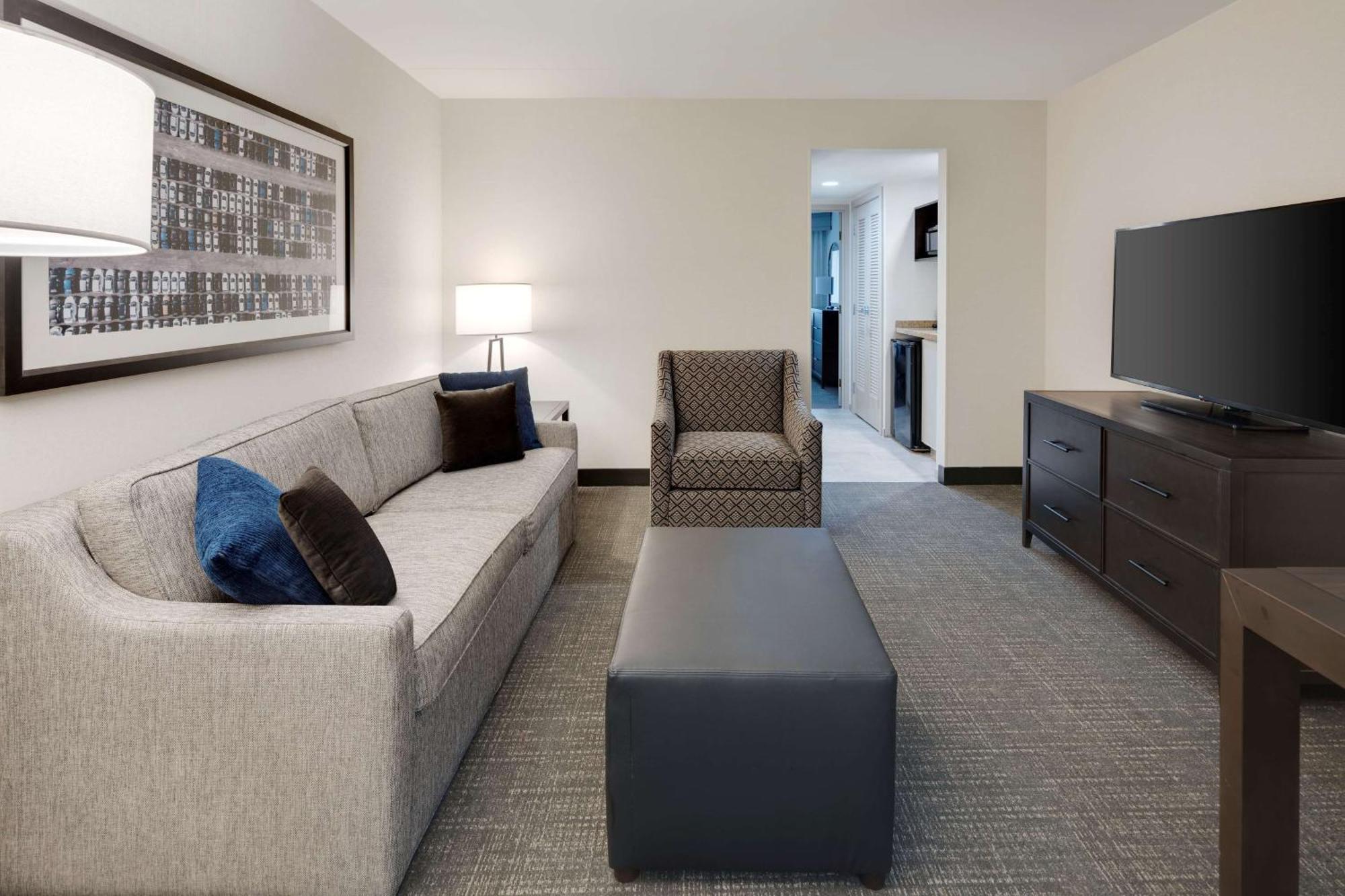 Embassy Suites By Hilton Detroit Troy Auburn Hills Eksteriør bilde
