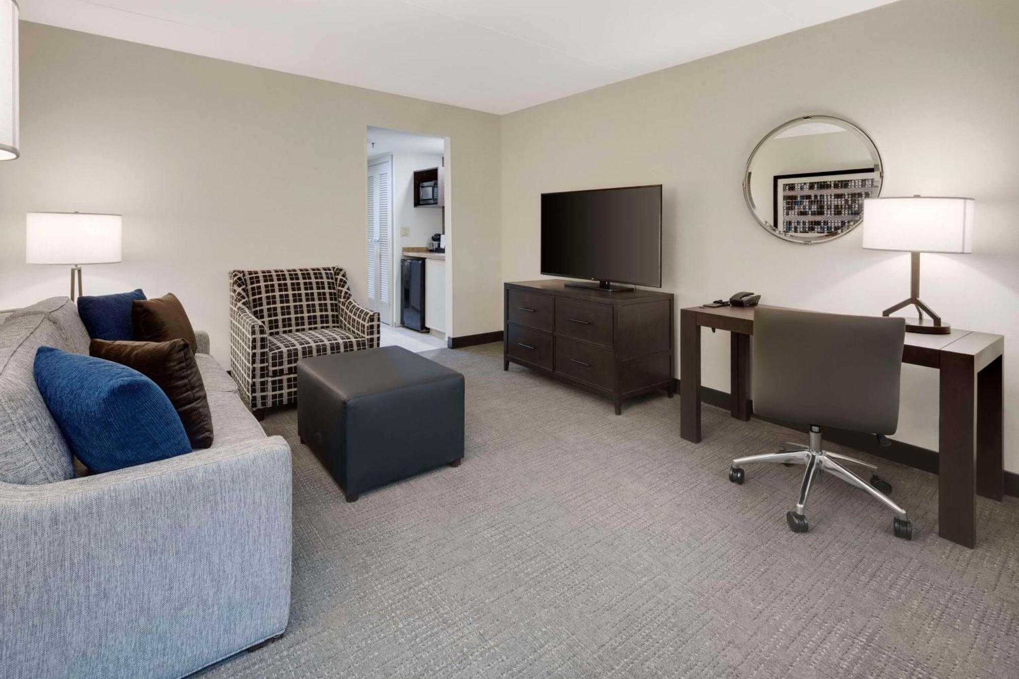 Embassy Suites By Hilton Detroit Troy Auburn Hills Eksteriør bilde